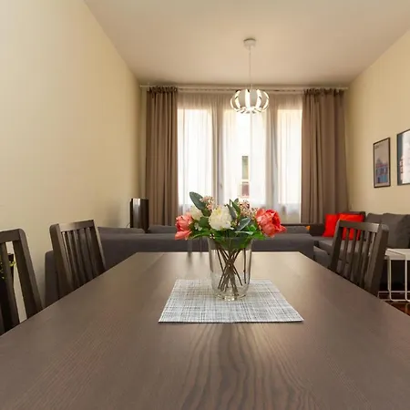 Yourbanflat Santa Giustina Apartman *